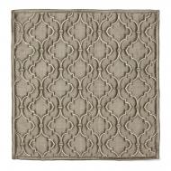 Morrocco scallops on Grey Silk