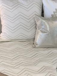Herringbone pattern on Velvet