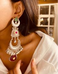 Nisha Earing