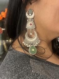 Nisha Earing